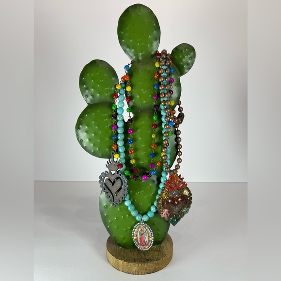 Metal cactus decorative accents, set of 4 - Picture 12 of 13